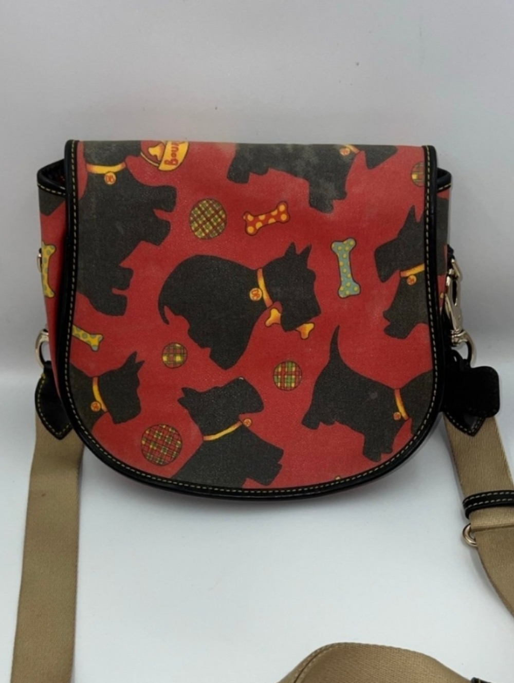 🐾Dooney & Bourke Red and Black Cute Scottie Dog Print Crossbody With Bag Charm